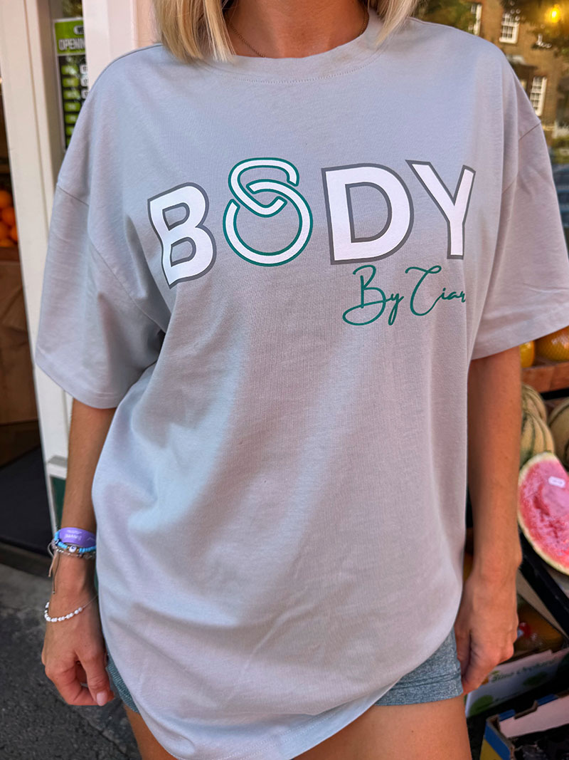 BODY BY CIARA Training T-shirt - Light Asphalt